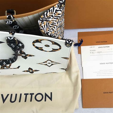 louis vuitton on the go jungle tote|louis vuitton monogram tote.